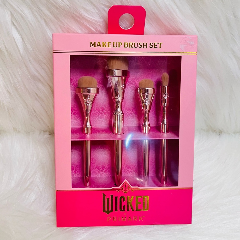 Wicked Makeup Brushes